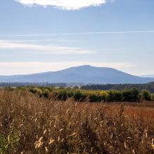 roznorodnosc nas wyroznia gora sleza  gmina sobotka